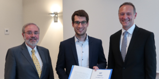 The winner of the VDI's CES Sponsorship grant is delighted with the award. Handover of the award certificate (from left to right): Prof. Dr. Hans-Georg Schnürch (Chairman of the Advisory Board CES), Jan Lucas Brause (TU Dortmund, ISF) and Dr. Frank Völker (CEO CES).